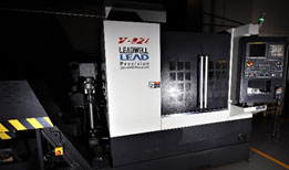 LEADWELL V32i VERTICAL MACHINING CENTRE